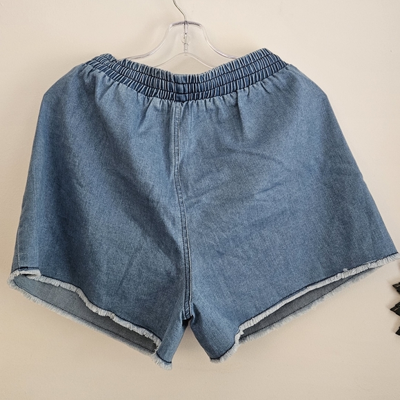 BELINDA DENIM SHORTS - Picture 5 of 5